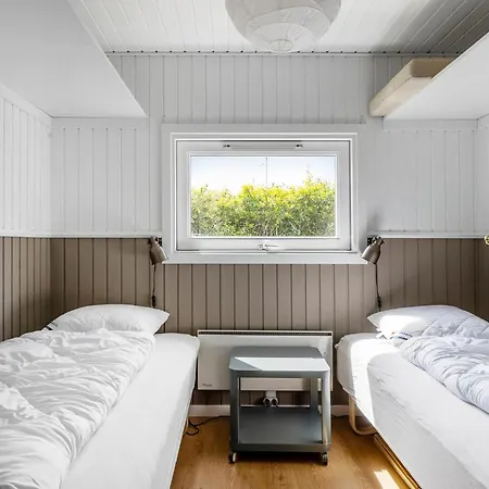 Semesterbostad Lovely In With Wifi