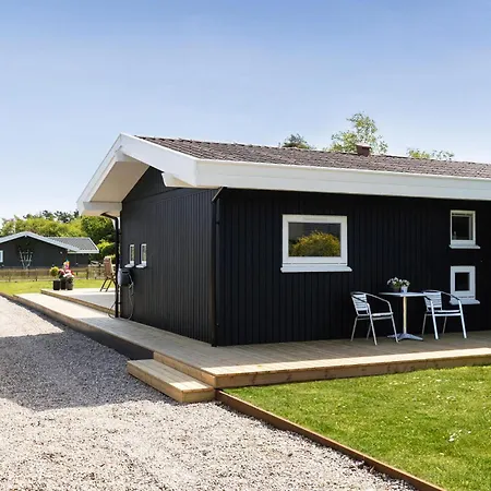 Semesterbostad Lovely In With Wifi